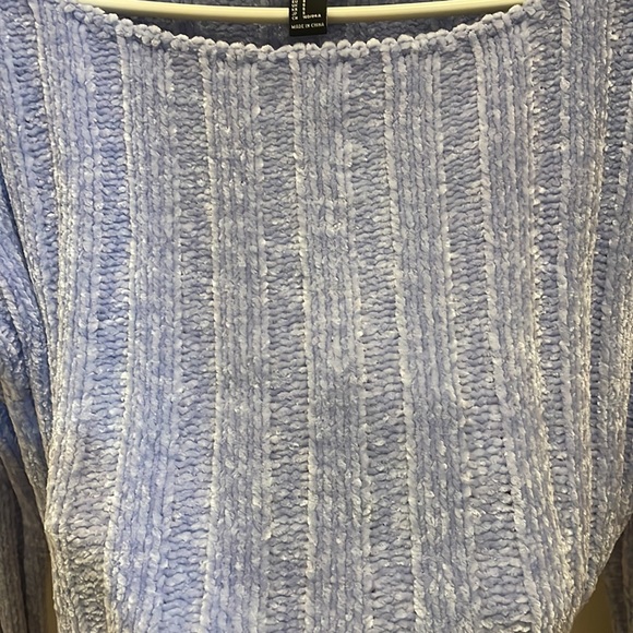Light blue wide neck cropped sweater - Picture 4 of 5
